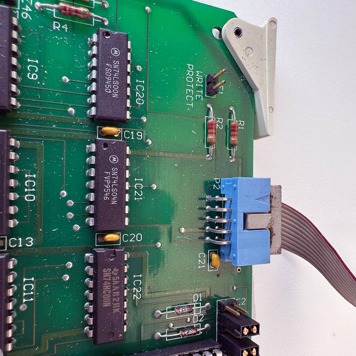 100-318 Modicon 8X48K Compiled Programming Circuit Board